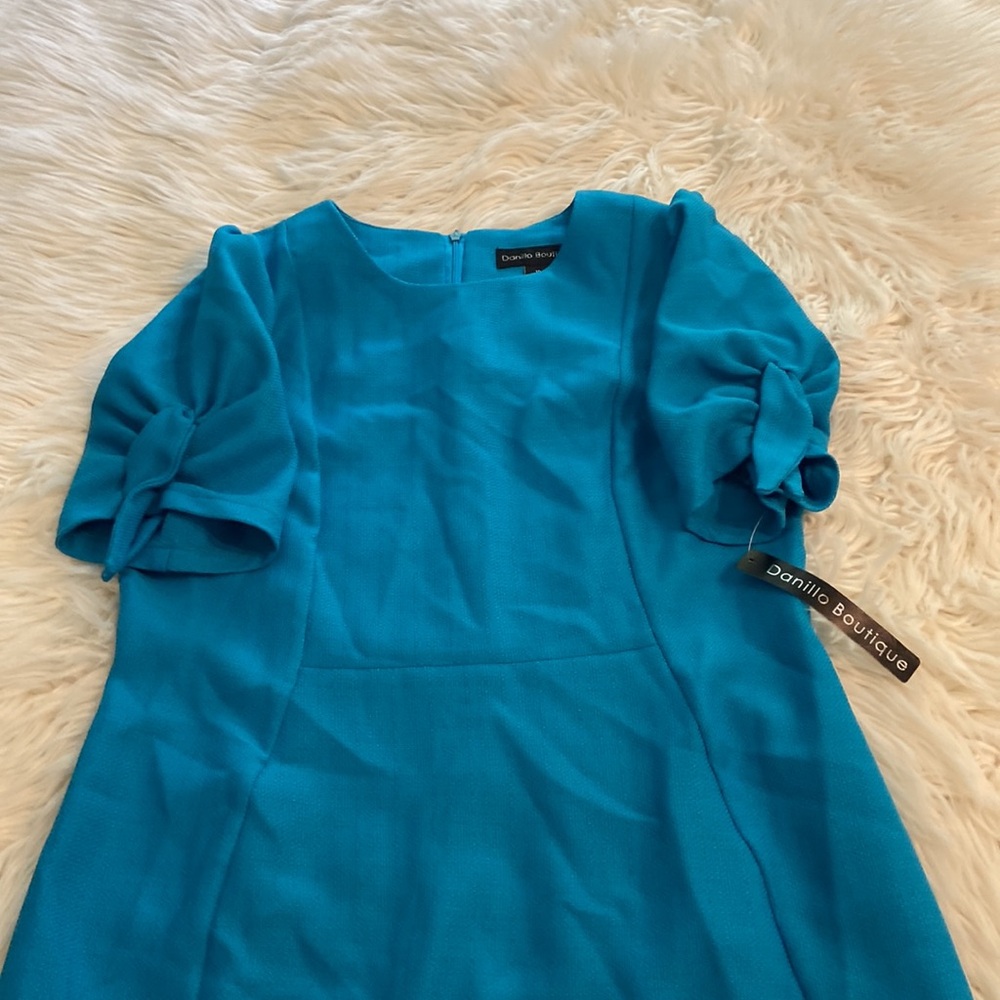 Danilo Boutique Women’s Dress size 10 beautiful blue color length 36” - Picture 12 of 12
